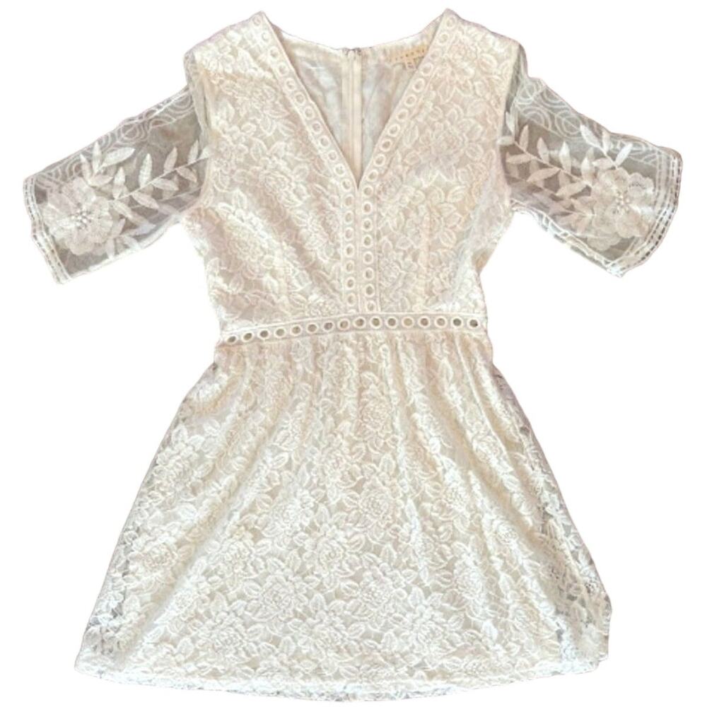 PROMESA Women's White Lace Detailing V Neck Dress Size M EUC